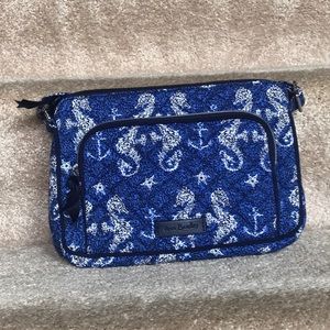 Vera Bradley Iconic RFID Little Hipster